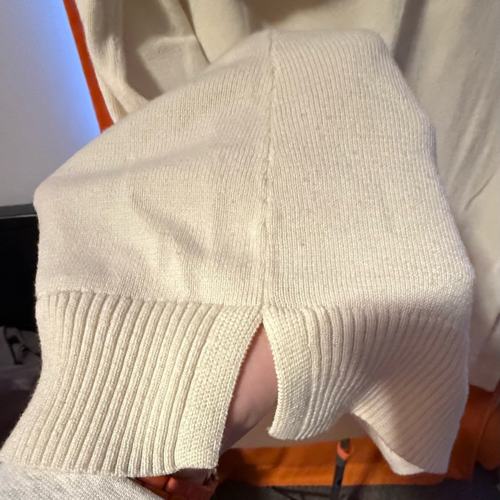 Elle Cream Knit Top - Picture 5 of 5